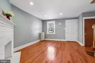 7046 Clover Ln, Upper Darby, PA 19082 - Photo 6