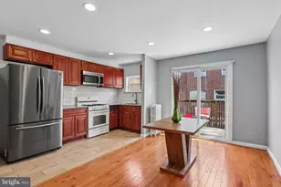7046 Clover Ln, Upper Darby, PA 19082 - Photo 8