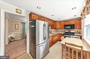 322 Twin Oaks Dr, Havertown, PA 19083 - Photo 8