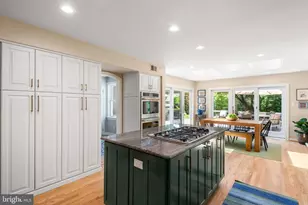 721 Governor Cir, Newtown Square, PA 19073 - Photo 14