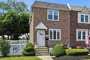 5242 Gramercy Dr, Clifton Heights, PA 19018 - Photo 1