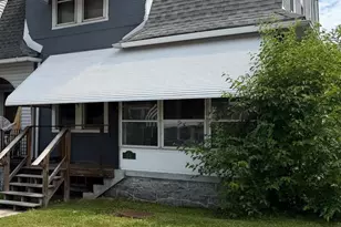 14 Cedar St, Marcus Hook, PA 19061 - Photo 2