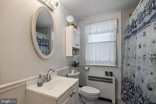 213 Oxford Hill Ln, Havertown, PA 19083 - Photo 18
