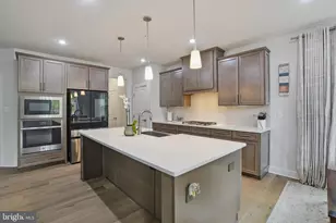 411 W Ponds Edge Dr, Media, PA 19063 - Photo 8