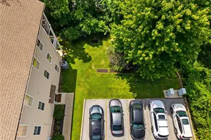 14 Hillview Cir, Lansdowne, PA 19050 - Photo 38