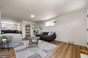 323 Spruce St, Glenolden, PA 19036 - Photo 18