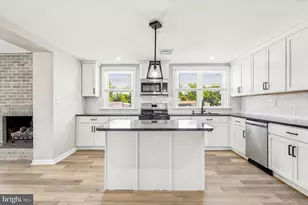 18 W Madison Ave, Clifton Heights, PA 19018 - Photo 8