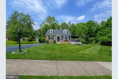 214 Parkview Drive, Broomall, PA 19008 - Photo 2
