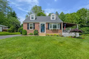 214 Parkview Dr, Broomall, PA 19008 - Photo 1