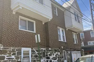 7242 Sansom St, Upper Darby, PA 19082 - Photo 2