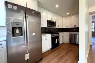 1162 Taylor Dr, Folcroft, PA 19032 - Photo 2