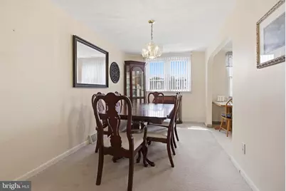 714 Oakwood Drive, Glenolden, PA 19036 - Photo 6