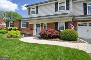 708 Lincoln Dr, Brookhaven, PA 19015 - Photo 2