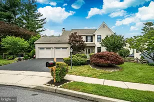 105 Grace Ln, Aston, PA 19014 - Photo 2