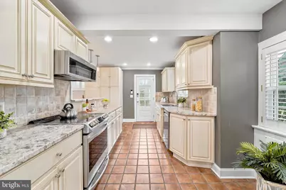 570 Strathmore Road, Havertown, PA 19083 - Photo 10