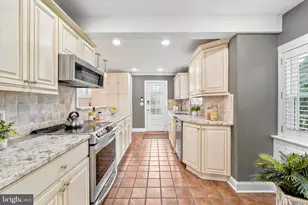 570 Strathmore Rd, Havertown, PA 19083 - Photo 10