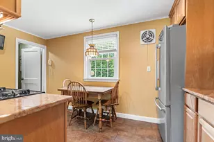 321 Holt Ln, Springfield, PA 19064 - Photo 10