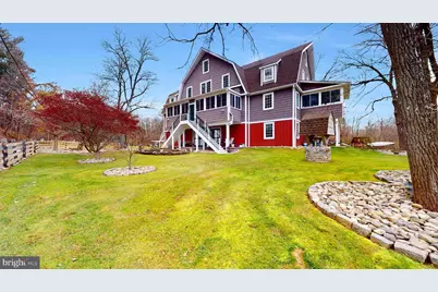 901 Crum Creek Rd, Broomall, PA 19008 - Photo 2