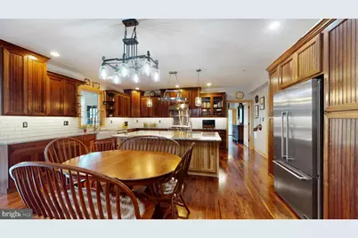 901 Crum Creek Rd, Broomall, PA 19008 - Photo 6