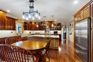 901 Crum Creek Rd, Broomall, PA 19008 - Photo 6