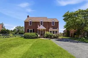 13 Mulberry Ln, Newtown Square, PA 19073 - Photo 1