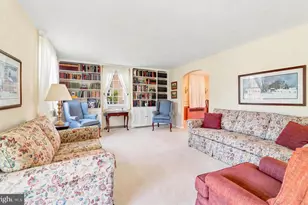 13 Mulberry Ln, Newtown Square, PA 19073 - Photo 2