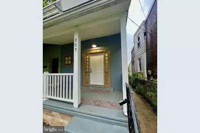 205 Damons Lane, Darby, PA 19023 - Photo 2