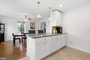 455 Glendale Cir, Springfield, PA 19064 - Photo 10