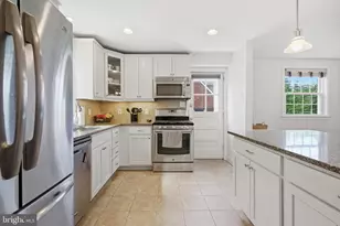 455 Glendale Cir, Springfield, PA 19064 - Photo 12