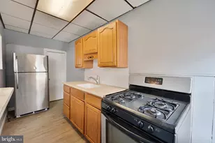 7023 Clover Ln, Upper Darby, PA 19082 - Photo 8