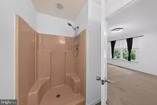 1005 N Glen Dr, Glen Mills, PA 19342 - Photo 16