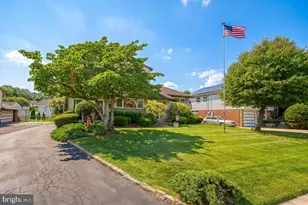 324 Warren Blvd, Broomall, PA 19008 - Photo 6