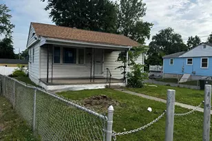 2426 Bethel Rd, Chester, PA 19013 - Photo 2