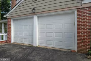 302 Earles Ln, Newtown Square, PA 19073 - Photo 8