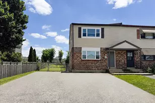 63 Aston Ct, Aston, PA 19014 - Photo 1