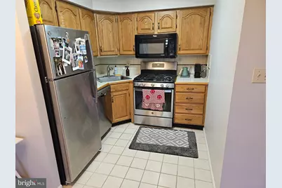 200 N Wayne Avenue #9, Wayne, PA 19087 - Photo 6