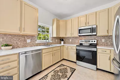 16 Linda Lane, Aston, PA 19014 - Photo 8