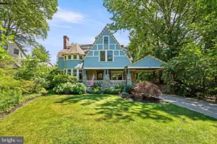 118 Walnut Ave, Wayne, PA 19087 - Photo 1