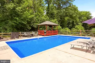 2437 W Colonial Dr, Upper Chichester, PA 19061 - Photo 62