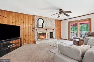 2437 W Colonial Dr, Upper Chichester, PA 19061 - Photo 24