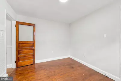 505 W 2nd Street, Essington, PA 19029 - Photo 4