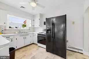 505 W 2nd St, Essington, PA 19029 - Photo 10