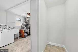 505 W 2nd St, Essington, PA 19029 - Photo 12