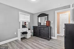 2304 Baldwin Run Dr, Aston, PA 19014 - Photo 18