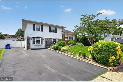 1121 Wynnbrook, Secane, PA 19018 - Photo 4