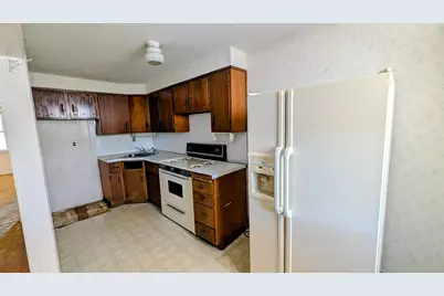 452 Westmont Drive, Darby, PA 19023 - Photo 10