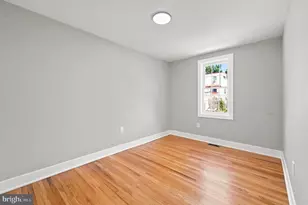247 N Linden Ave, Upper Darby, PA 19082 - Photo 18