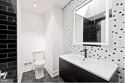 247 N Linden Avenue, Upper Darby, PA 19082 - Photo 20