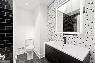 247 N Linden Ave, Upper Darby, PA 19082 - Photo 20