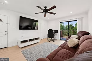 5200 Hilltop Dr, Brookhaven, PA 19015 - Photo 2